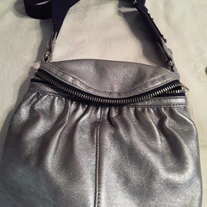 VINTAGE SILVER LEATHER L.A.M.B. BY  GWEN STEFANI PURSE